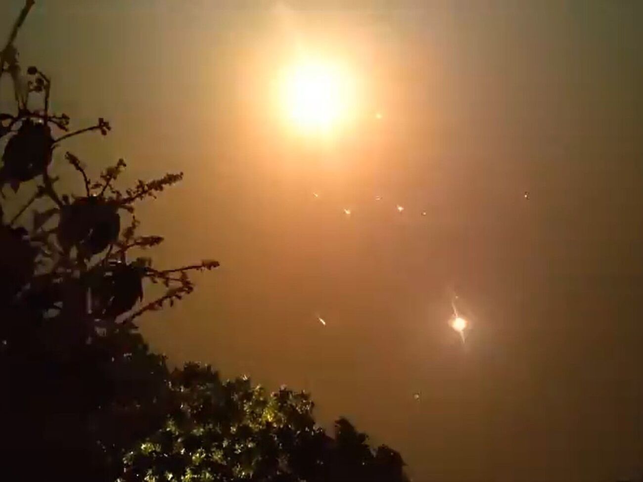 Иран ночью 14 апреля атаковал дронами Израиль