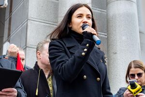 Дивлячись на Ізраїль, думаю, як би ми жили сьогодні, якби 24 лютого Україна із союзниками збила всі російські ракети й не дала висадитися росіянам