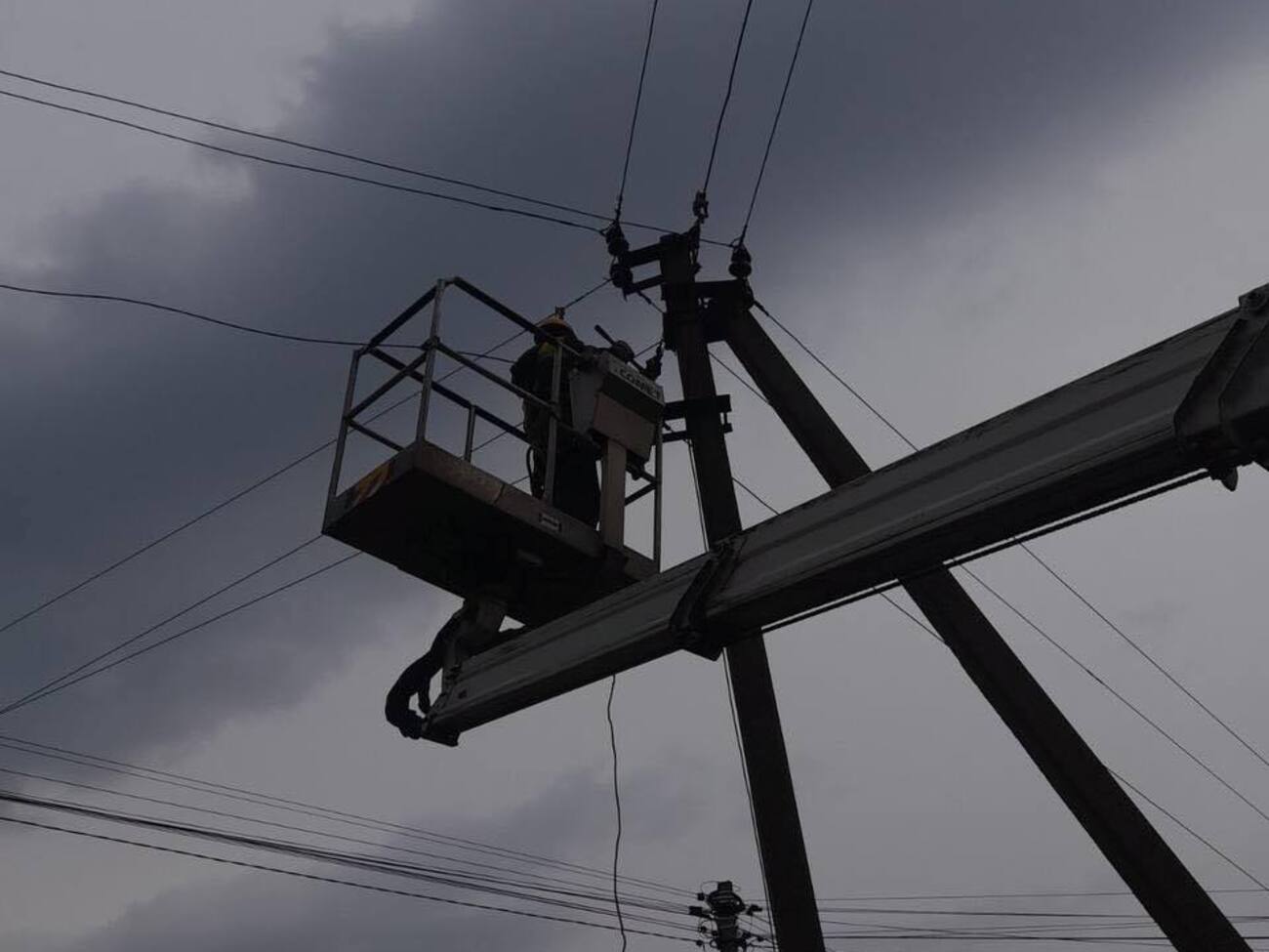 Знеструмлення є у Дніпропетровській, Донецькій і Сумській областях