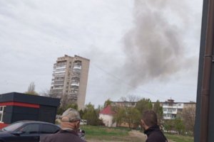 У Бердянську пролунали вибухи, їхні наслідки наразі невідомі, Андрющенко заявив про влучання ракет ЗСУ по базі окупантів на одному із заводів