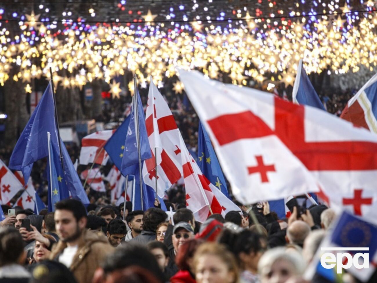 Вечером перед зданием парламента пройдет общая акция противников закона