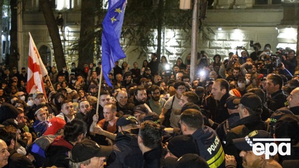 У МВС стверджують, що затримали 14 протестувальників