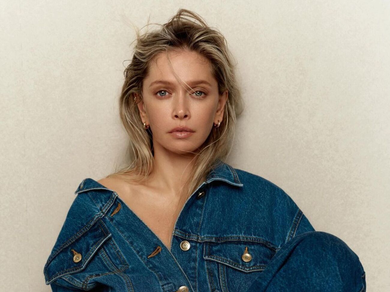 Брежнева показала свою съемку