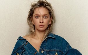 Брежнева показала свою съемку