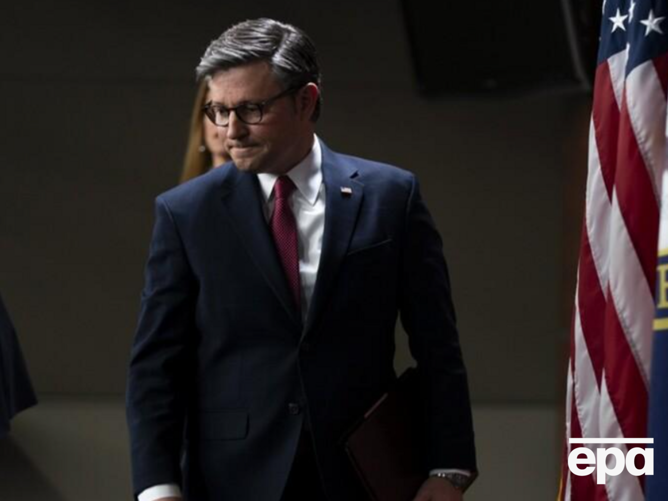 Джонсон заявив, що "готовий ризикнути роботою" задля ухвалення пакету законопроєктів про американську допомогу та питання нацбезпеки