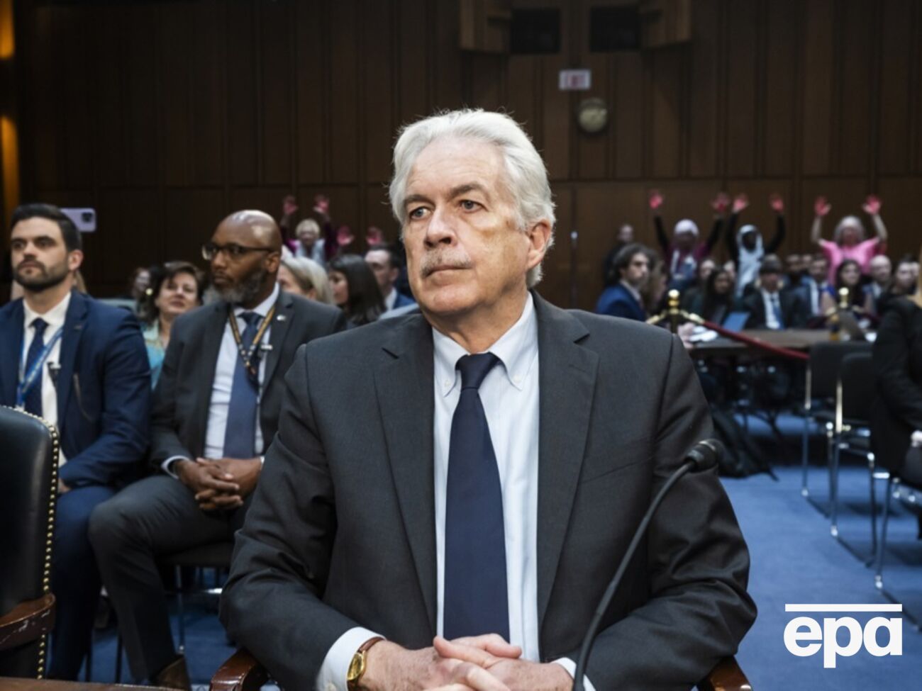 Благодаря помощи от США украинцы "вполне способны продержаться 2024 год", отметил Бернс