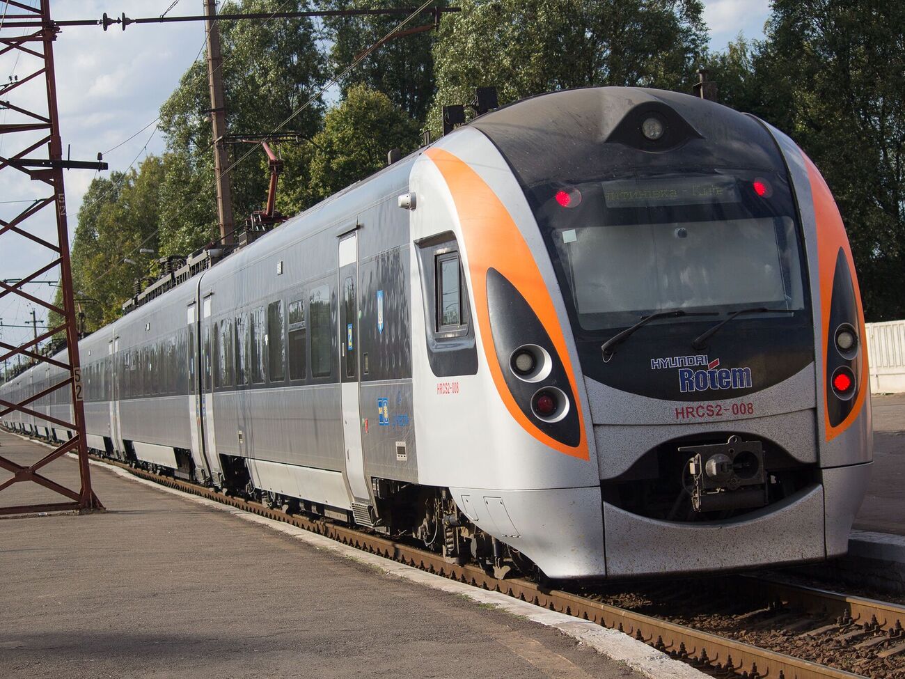 Поезда дальнего сообщения и пригородные не курсируют до станции Днепр