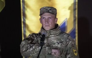 На Западе бойцов "Азова" принимают на самом высоком уровне, но, как и 10 лет назад, нашей бригаде до сих пор не дают западное вооружение