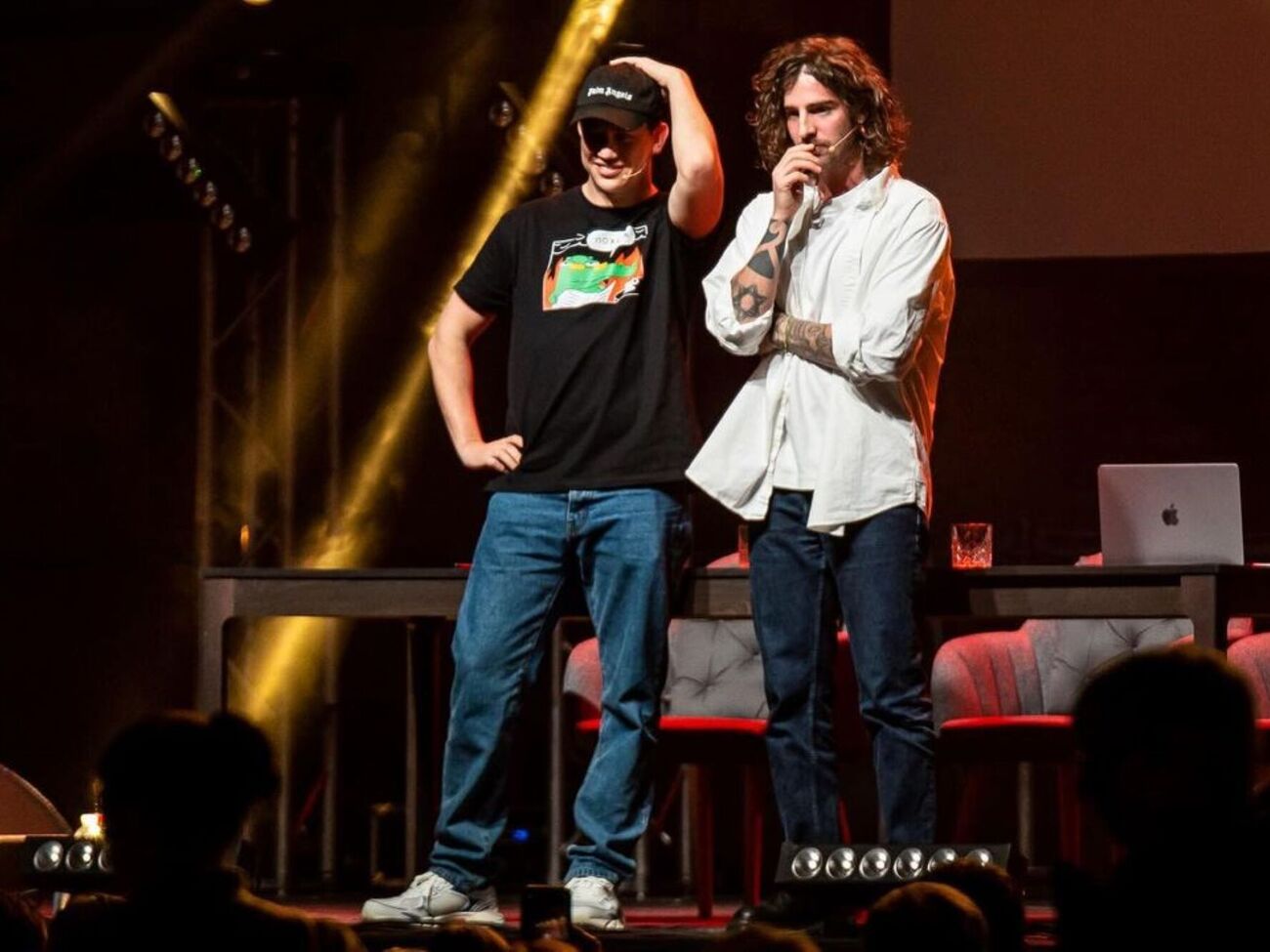 Dantes и Дурнев 1 апреля отправились в концертный тур по 12 украинским городам с проектом "Пожежа"