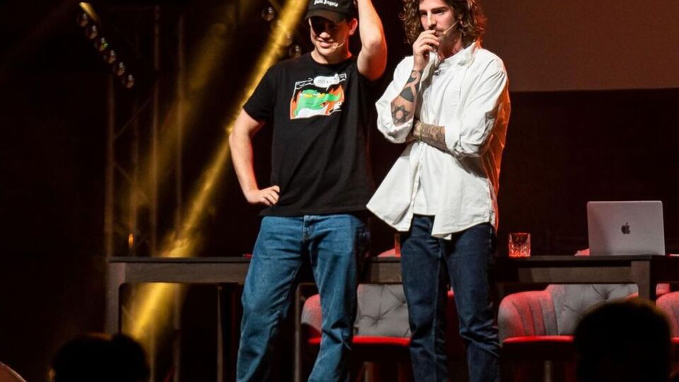 Dantes і Дурнєв 1 квітня вирушили в концертний тур 12 українськими містами з проєктом "Пожежа"