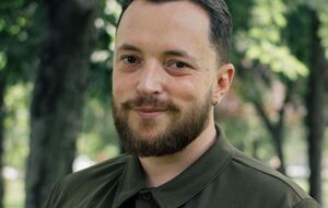 Онуфрій продовжує поминати на літургії Кирила. Це потрібно широко висвітлити, щоб уже не виникало питань про "переслідування християн в Україні"