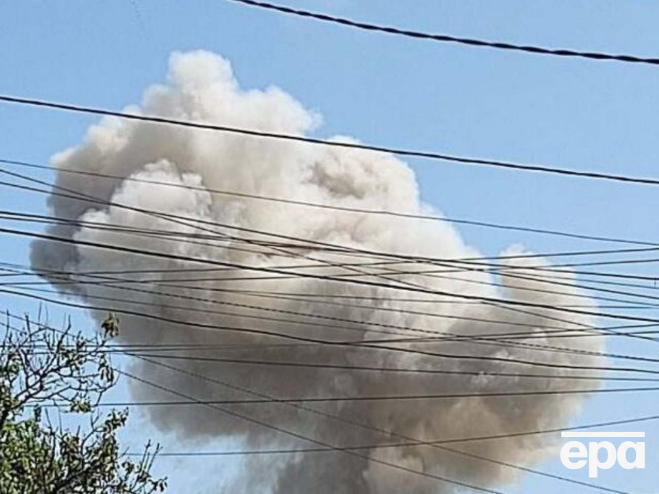 У Дніпрі є постраждалі внаслідок прильоту російської ракети, заявили в ОВА