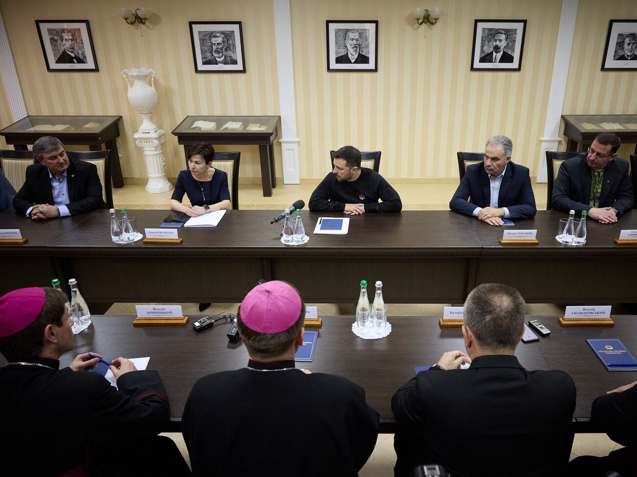 Зеленский провел встречу с представителями протестантских и римско-католической церквей