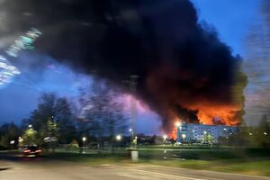 Поражены как минимум три электроподстанции и база хранения горючего – источники УП