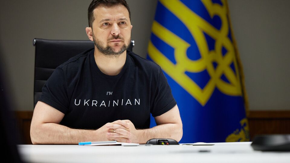 Зеленський: Світ об'єднується заради України, коли українці об'єднуються заради незалежності