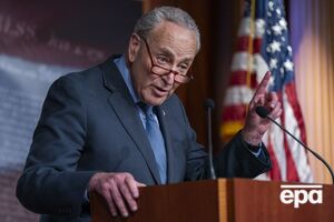 Шумер предпринял процедурные шаги, чтобы Сенат начал голосование за принятый Палатой представителей пакет внешней помощи 23 апреля, отметил CNN