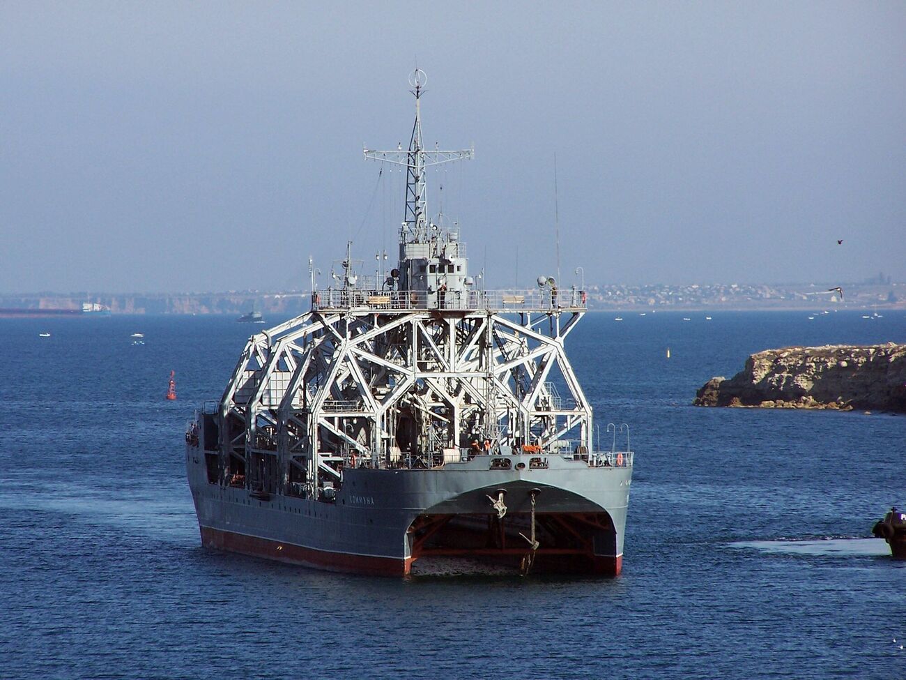 Украинские ВМС "достали" очередной корабль Черноморского флота – "Коммуну", отметил Плетенчук