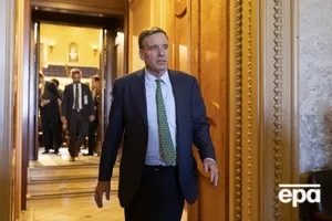 Ворнер назвав імовірні строки доправлення військової допомоги США
