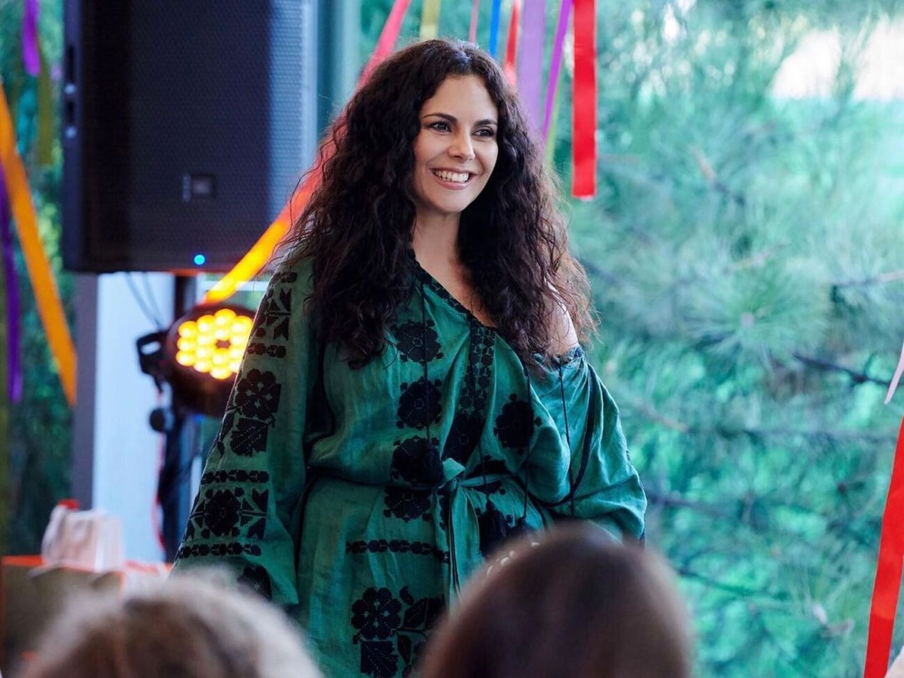 В феврале 2024 года Каменских заявила, что намерена строить карьеру певицы за границей