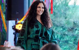 В феврале 2024 года Каменских заявила, что намерена строить карьеру певицы за границей