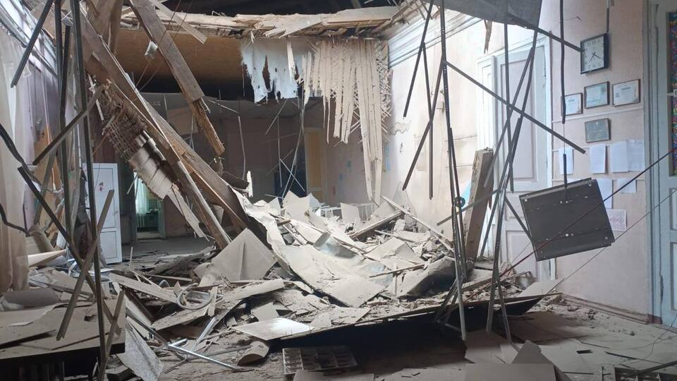 Окупанти знову обстріляли Нікополь, усього за добу атак зазнало 10 областей України