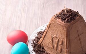 Шоколадная паска должна настаиваться в холодильнике в течение 12 часов