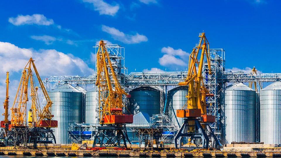 По словам эксперта, основной точкой формирования контрабанды является не терминал