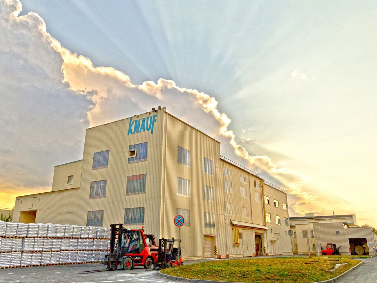 Knauf Group ожидает одобрения властей РФ, пишут СМИ