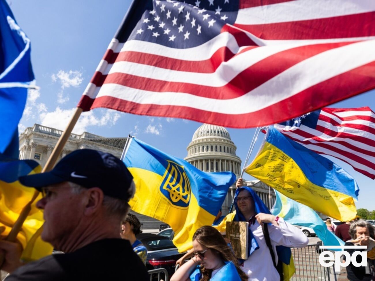 Сенат одобрил оказание военной помощи Украине в 2024 году