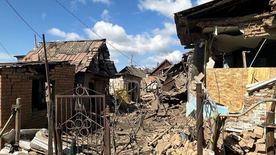 Под Днепром днем 23 апреля раздались два взрыва, в результате российской атаки есть разрушения и восемь пострадавших