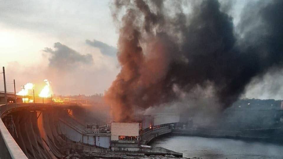 По данным Офиса генпрокурора, в ДнепроГЭС 22 марта попали восемь российских ракет