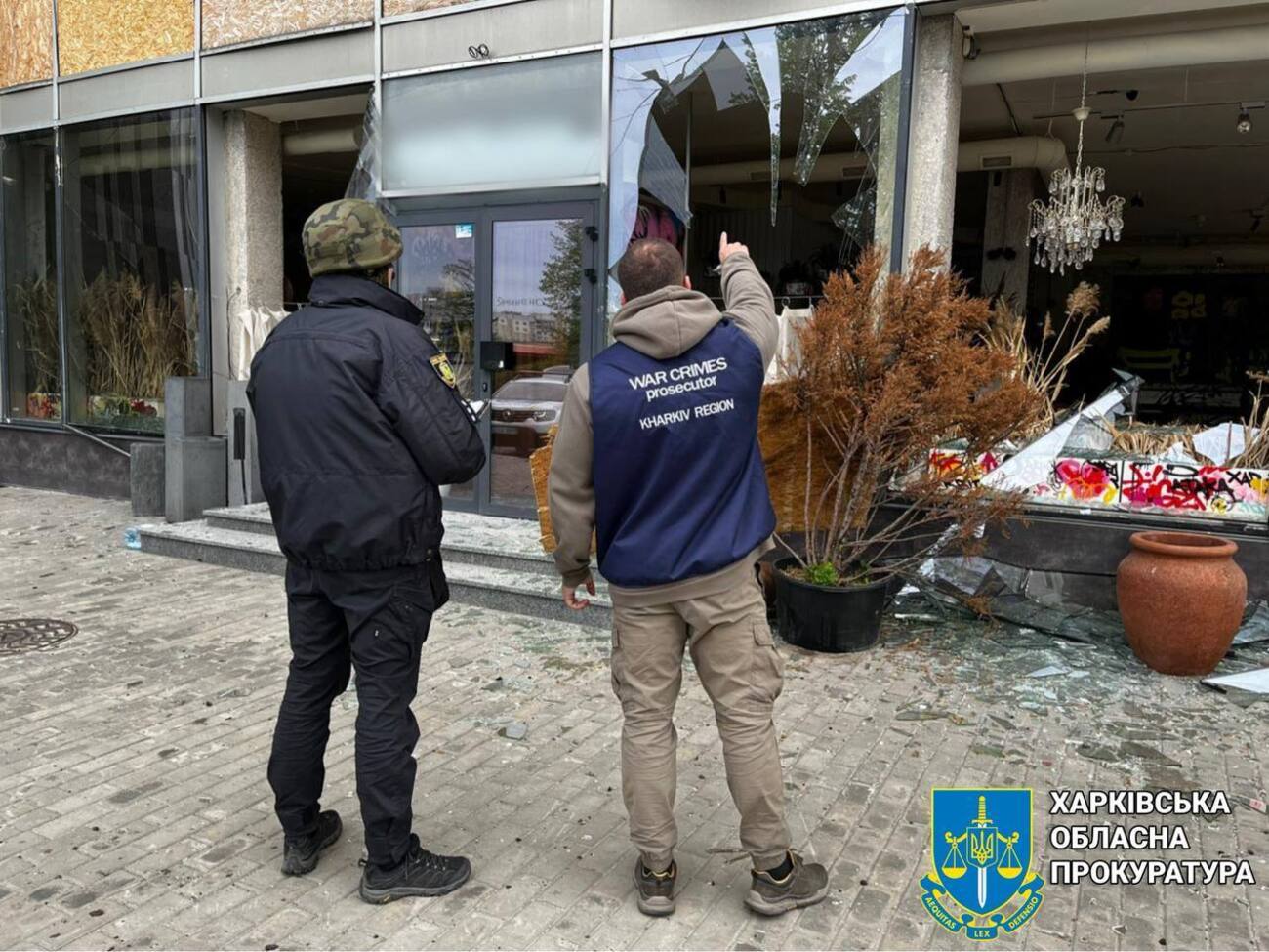 Ракети РФ пошкодили три багатоповерхівки в Шевченківському районі