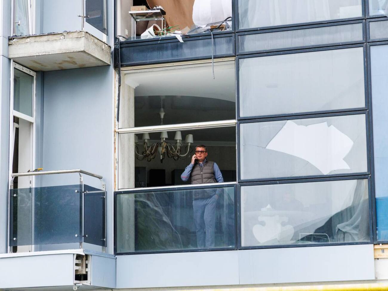 Пошкоджено три багатоповерхівки й понад 30 машин