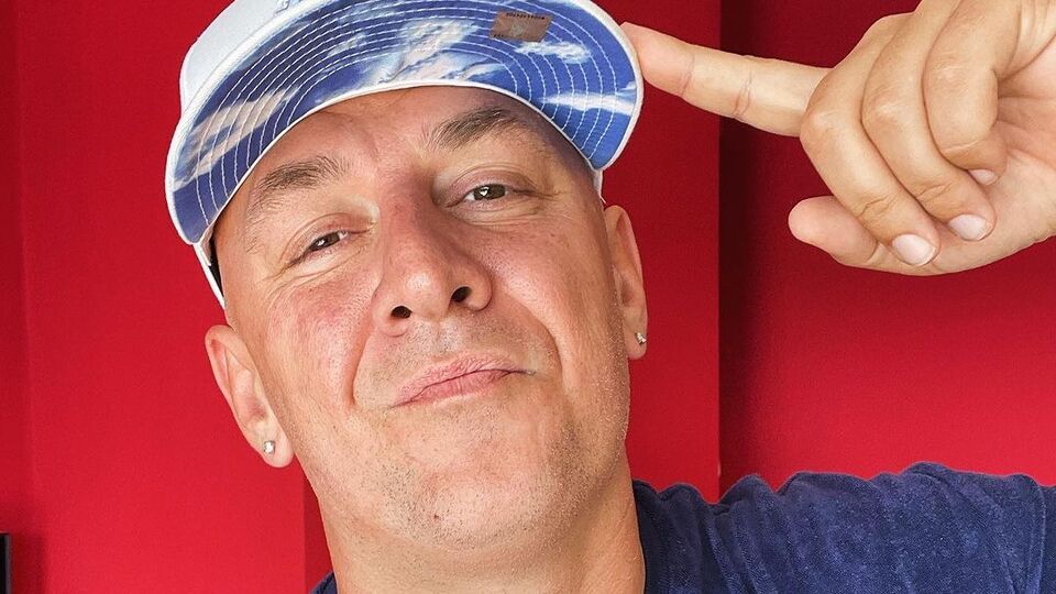 Потап снял ролик под трек своей супруги