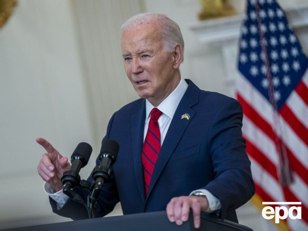 Байден: Буквально в наступні кілька годин ми почнемо доправляти в Україну боєприпаси для ППО, артилерійських і ракетних систем, бронетехніку