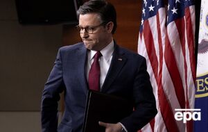 Джонсон шокировал Вашингтон и союзников США, когда позволил проголосовать за помощь Украине, отметила FT