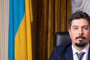 На банковские счета Князева наложен арест, потому что он не передал в бюджет незаконно полученные 906 тыс. грн, говорят в Минюсте