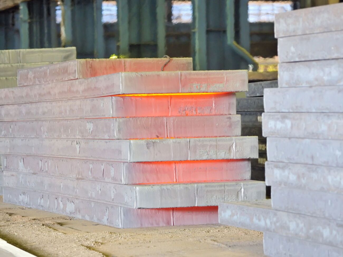 Предыдущие санкции на импорт слябов ввели в октябре 2022 года