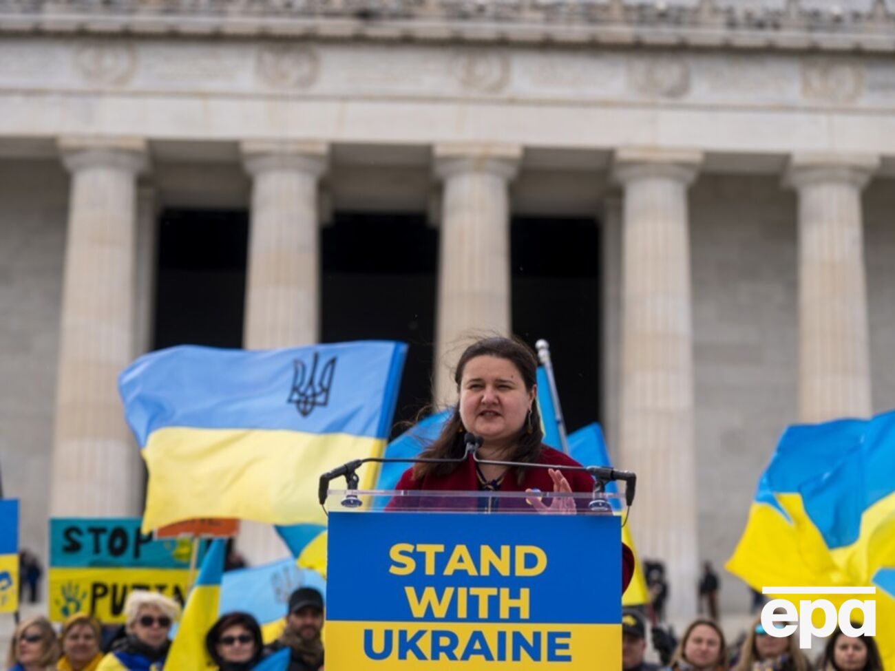 Маркарова: З кожним місяцем тема виборів захоплює 100% уваги у США