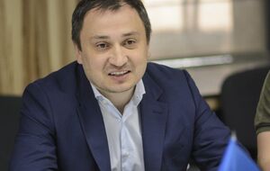 23 квітня НАБУ повідомило Сольського про підозру в заволодінні державною землею на 291 млн грн і спробі заволодіння землею ще на 190 млн грн