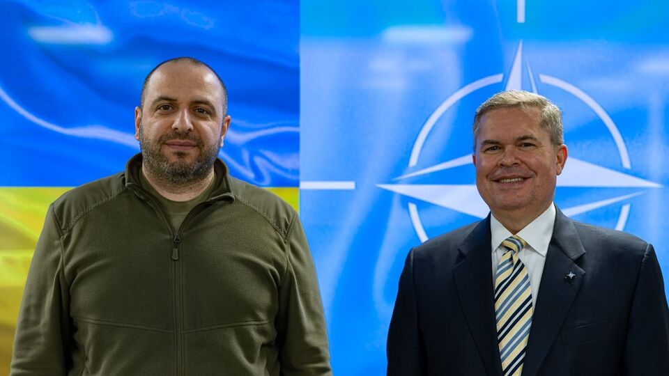 Умєров зустрівся із Бреєм у Києві