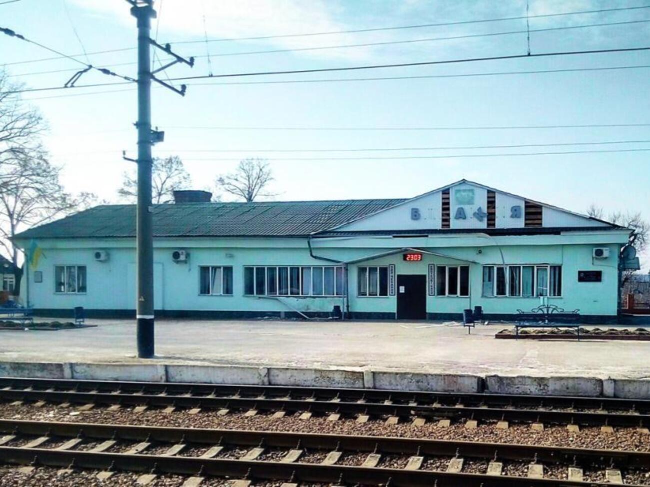 В результате российского удара частично разрушены помещение вокзала в Балаклее, а также колеи, отметили в ОВА