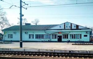 В результате российского удара частично разрушены помещение вокзала в Балаклее, а также колеи, отметили в ОВА