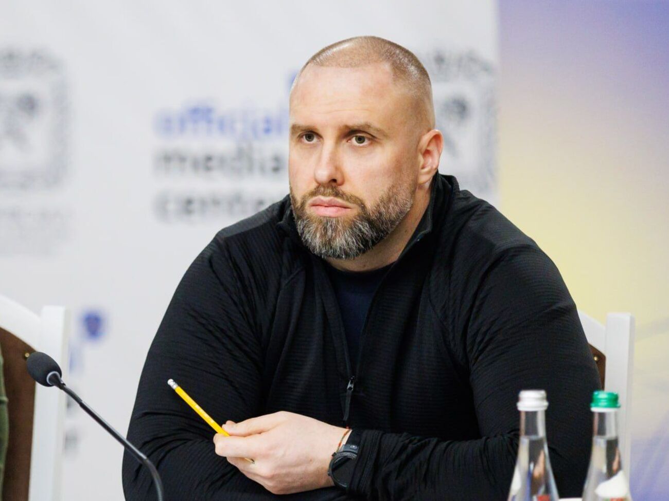 По словам Синегубова, захватчики ударили по центральной части города