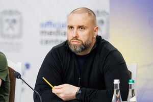 По словам Синегубова, захватчики ударили по центральной части города