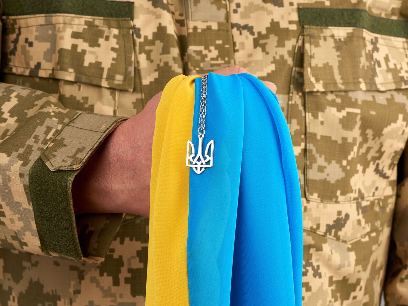 Після ідентифікації тіла українських захисників передадуть сім'ям для гідного поховання