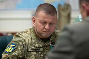 8 лютого Зеленський звільнив Залужного з посади головнокомандувача ЗСУ