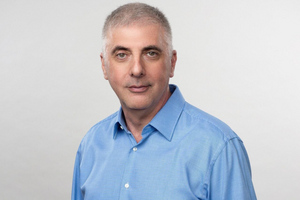 С Нетаньяху израильтяне вполне могут разобраться сами. А суду в Гааге я бы посоветовал обратить внимание на настоящих военных преступников