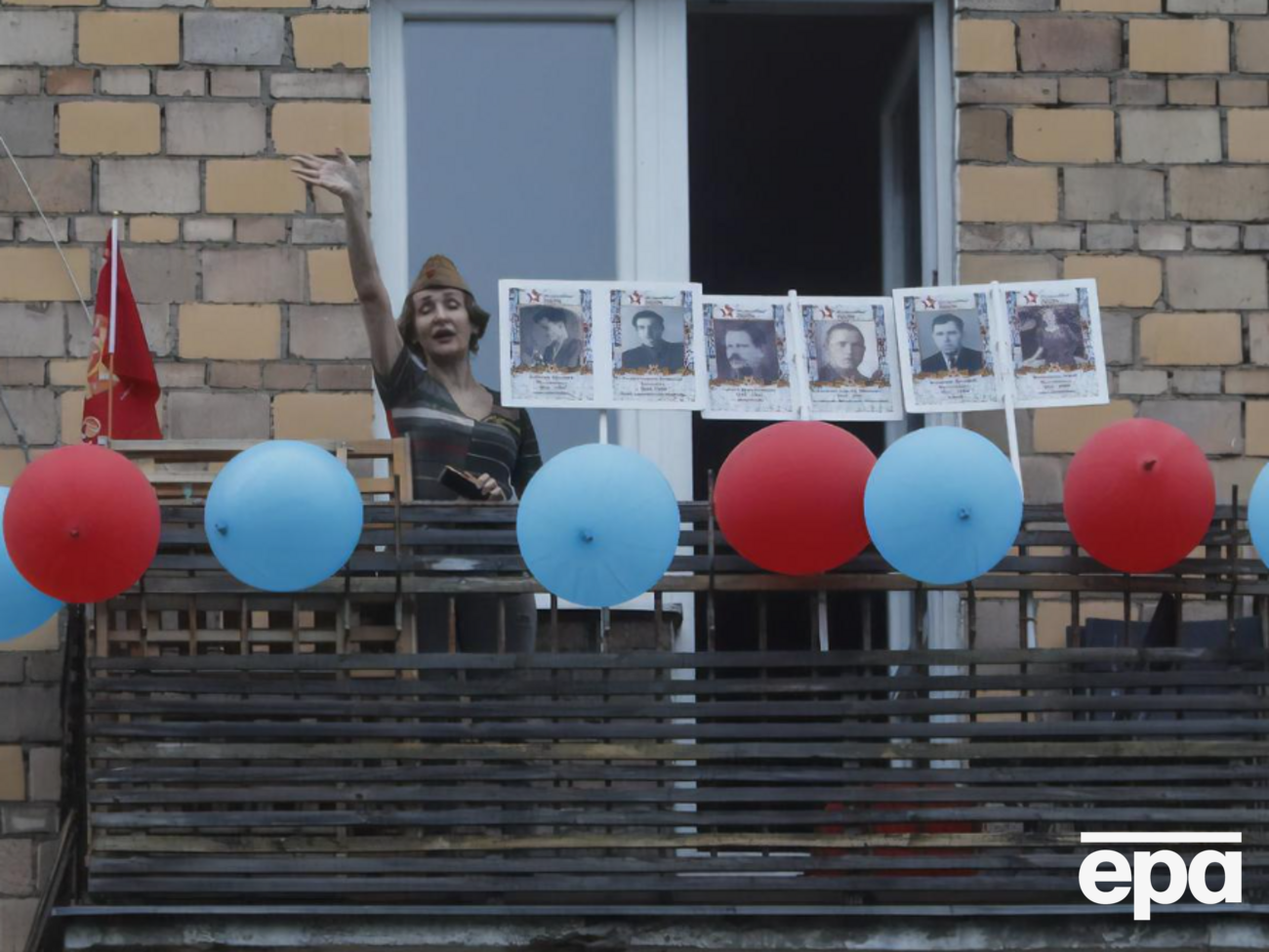 За офіційною версією російської влади, "Безсмертний полк" другий рік поспіль не проводять із міркувань безпеки