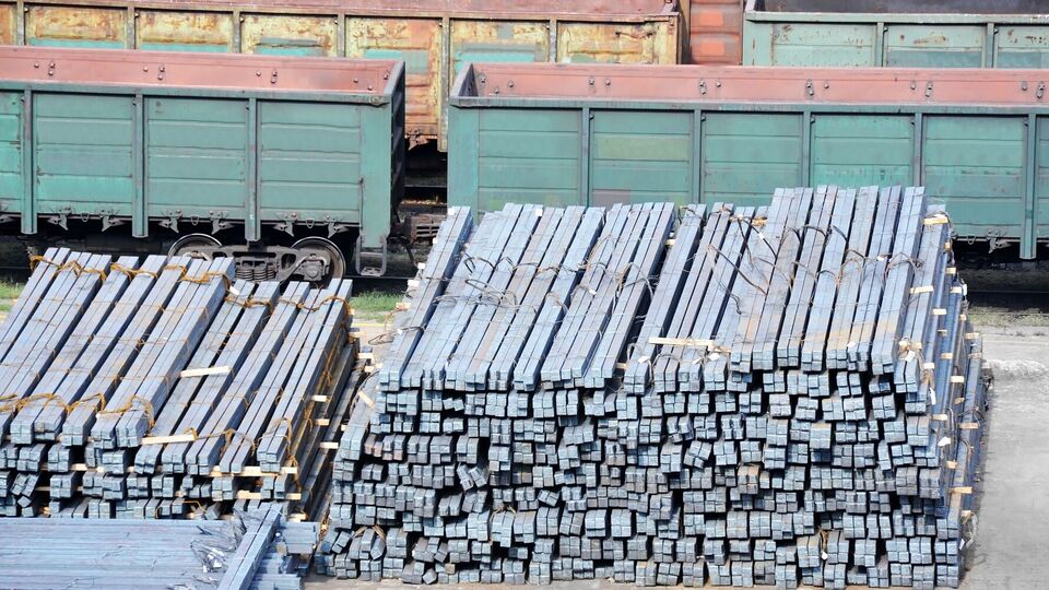У 2023 році Росія все ще змогла продати залізорудну продукцію та чорні метали на суму €3 млрд